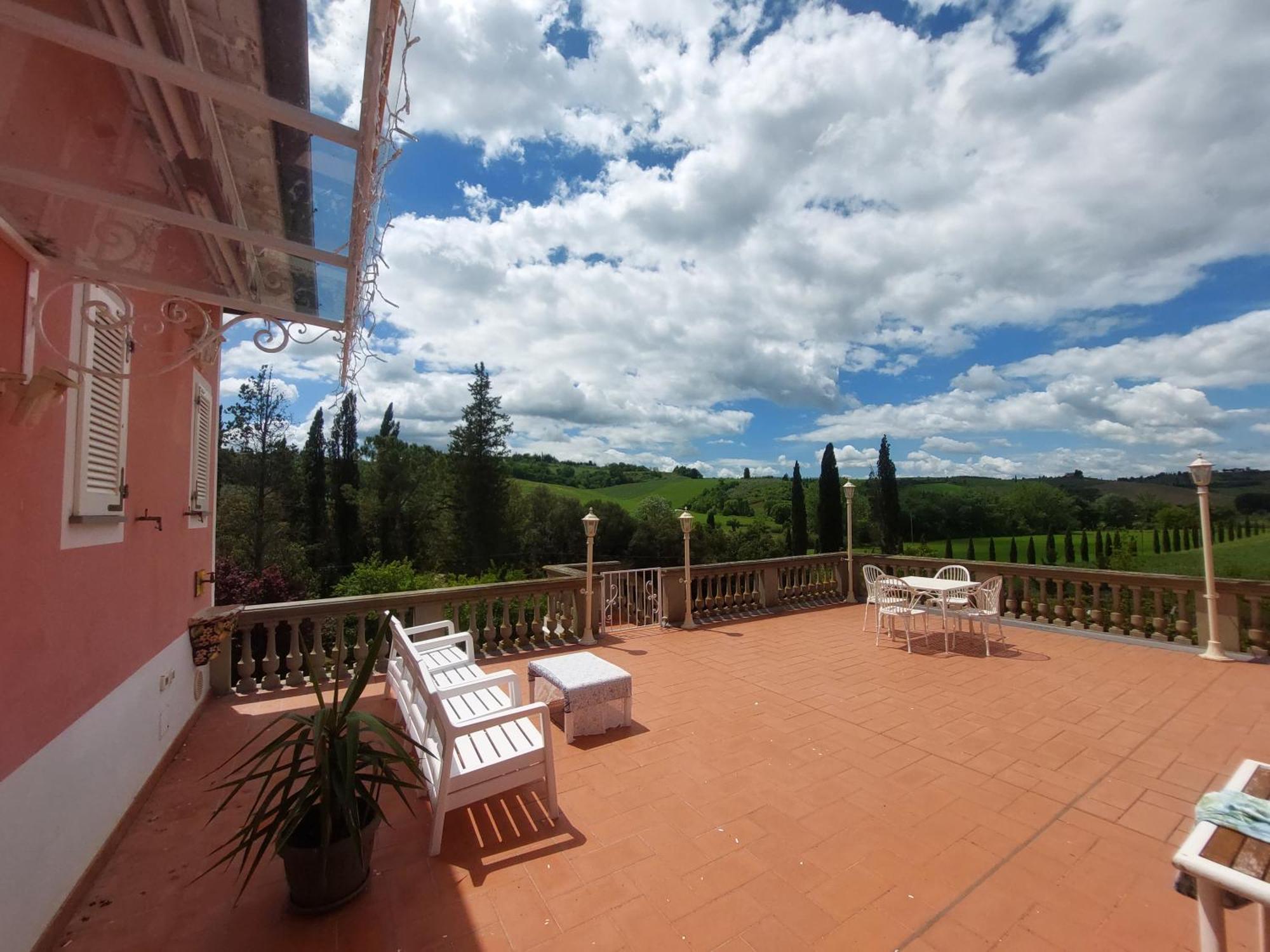 Casa Vacanza Campagna Empoli Terrazzo Belvedere Apartment Granaiolo Exterior photo