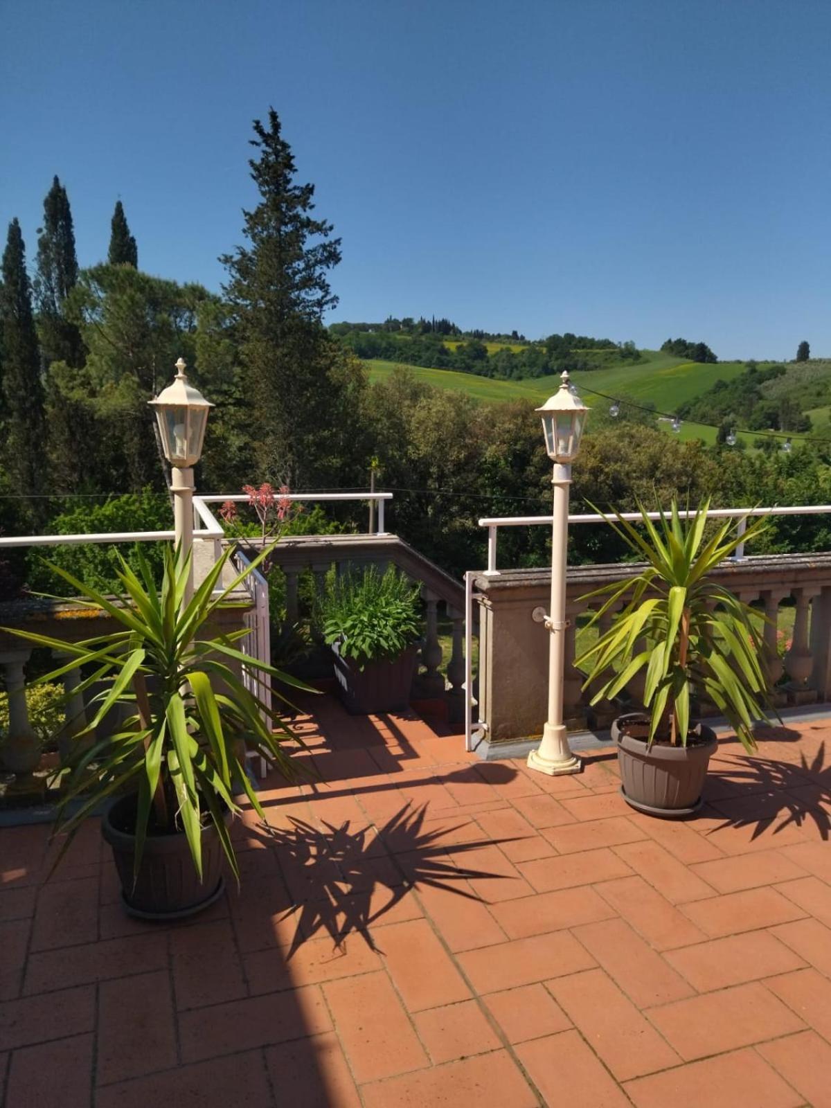 Casa Vacanza Campagna Empoli Terrazzo Belvedere Apartment Granaiolo Exterior photo